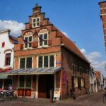 Oudewater und die Hexenwaage Die Heksenwaag mit Treppengiebel in der Altstadt von Oudewater