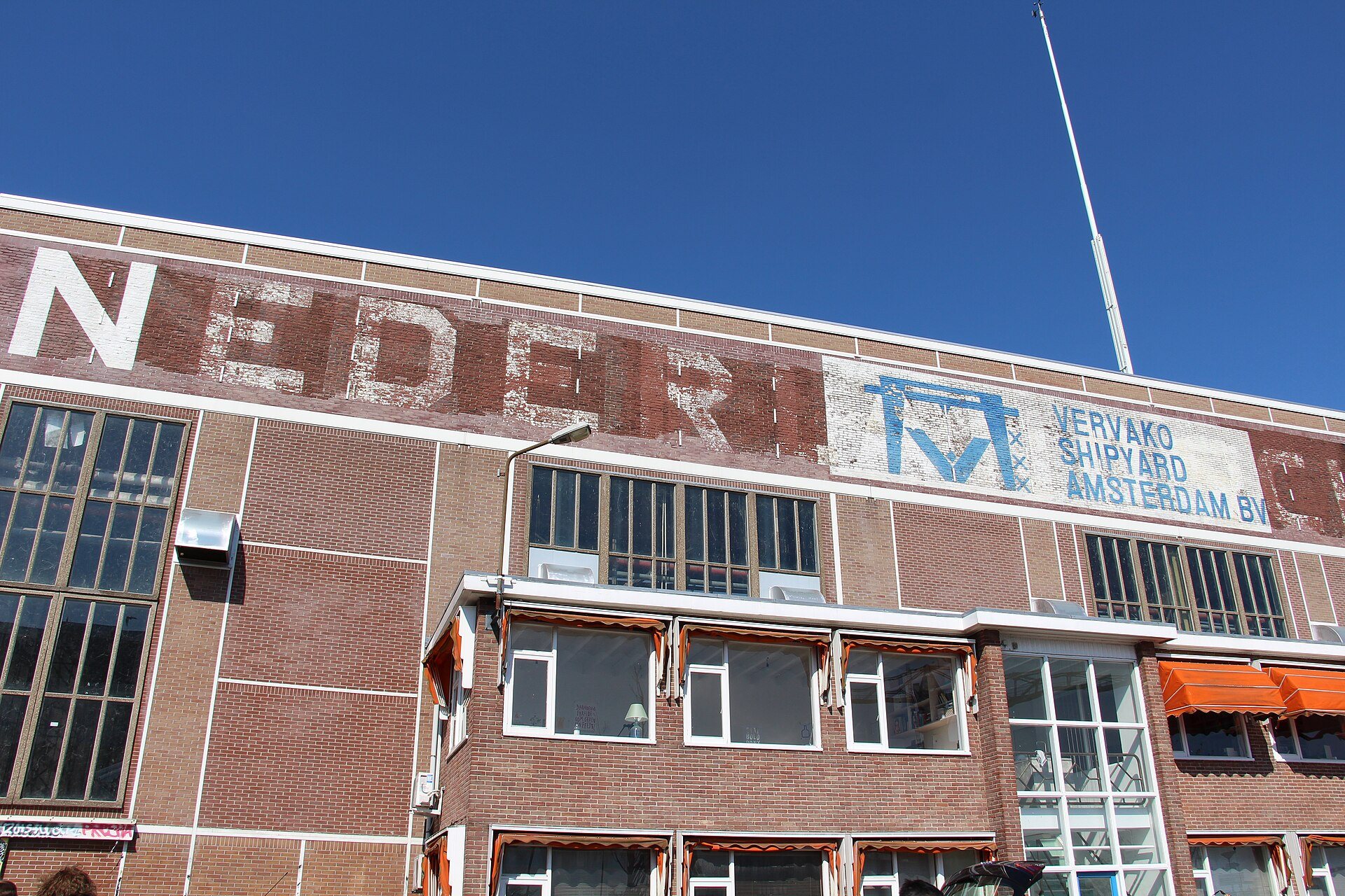 Ehemalige Werfthalle auf dem NDSM-Gelände in Amsterdam-Noord