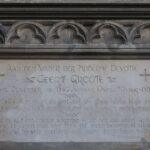 Geert Groote und die Devotio Moderna Gedenkinschrift für Geert Groote, Vater der Devotio Moderna, an der Broederenkerk in Deventer