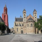 Studieren in den Niederlanden: Maastricht als Studienort Vrijthof in Maastricht mit Sint-Janskerk und Sint-Servaasbasiliek