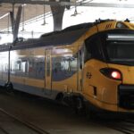 Zugfahren in den Niederlanden: Ticketkauf, NS-App & Spartipps Intercity Nieuwe Generatie der NS am Bahnsteig in Rotterdam Centraal