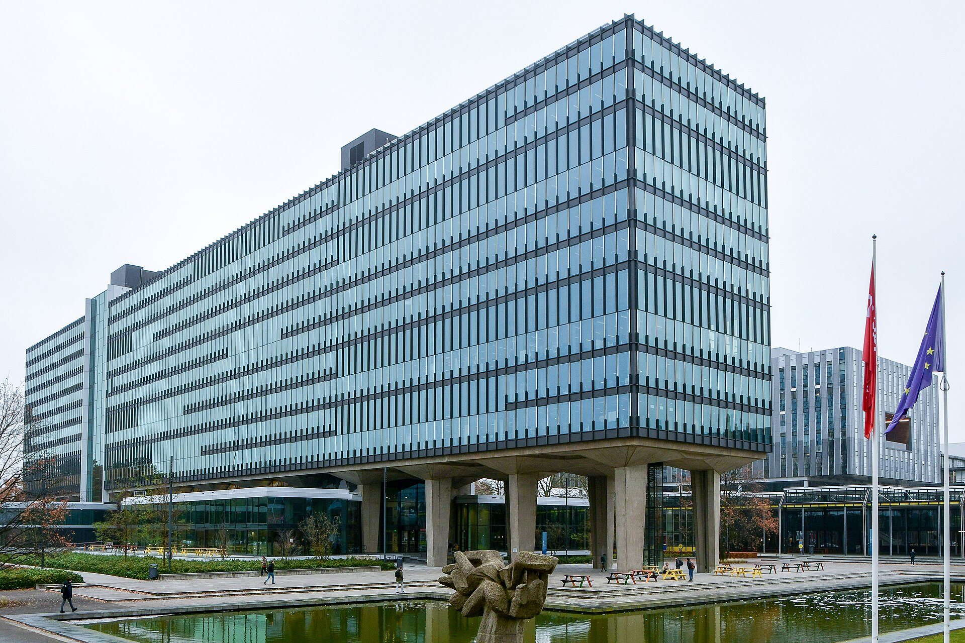 Atlasgebäude auf dem Campus der Technischen Universität Eindhoven