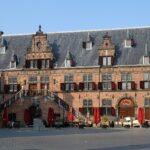 Nijmegen: Die älteste Stadt der Niederlande erkunden Renaissance-Waag am Grote Markt in der Altstadt von Nijmegen
